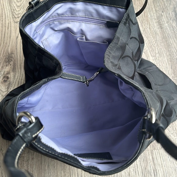 Coach purse - Picture 5 of 7